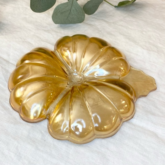 Vintage Iridescent Marigold Carnival Glass Three Leaf Clover - Picture 2 of 8